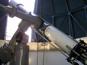 20ｃｍの屈折望遠鏡